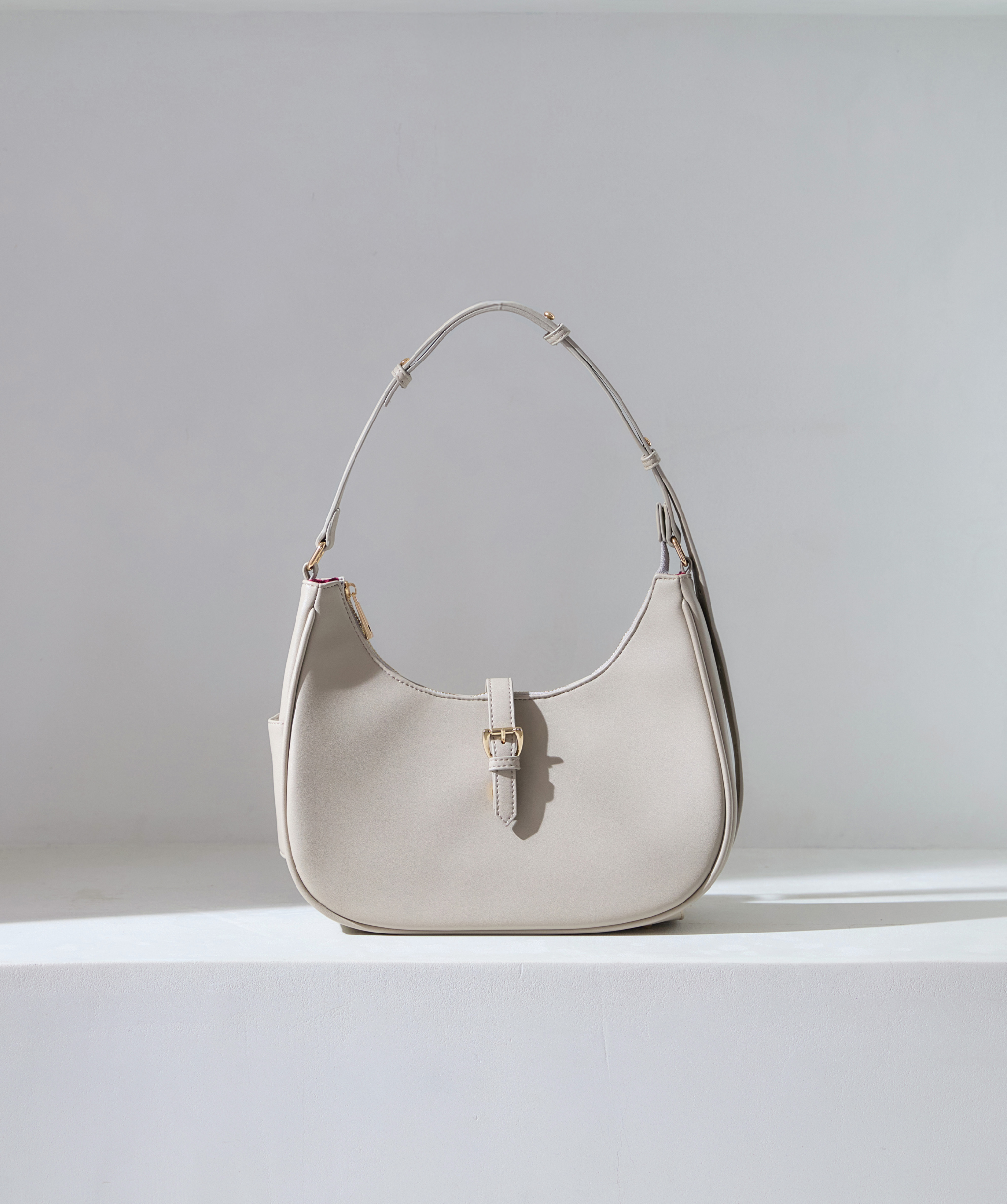 【完売商品】【A'pearl】エパール ムーンバッグ Soft Greige 4月中旬再入荷予定】3way Shoulder Moon Bag – A'pearl（エパール）