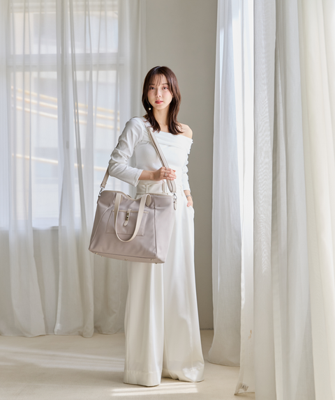 【9/25(金)21:00販売開始】Essential Nylon Tote Bag