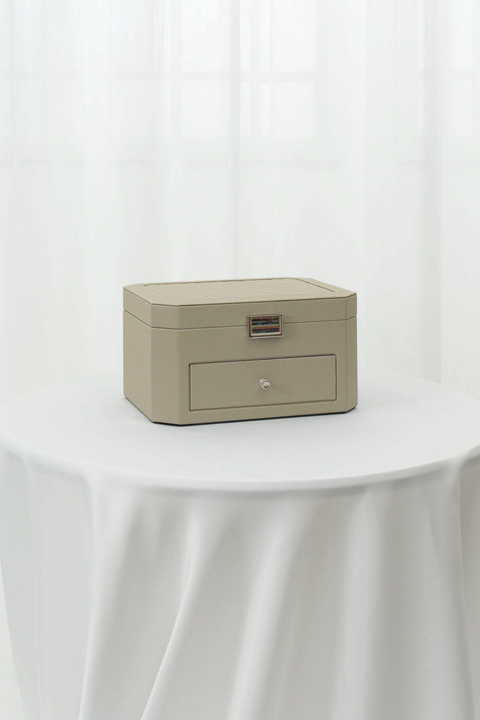 エパール ジュエリーボックス ホワイト×ゴールド A'pearl jewelry box – A'pearl(エパール)